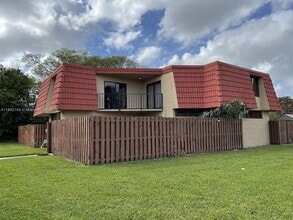 Building Photo - 8409 Trent Ct