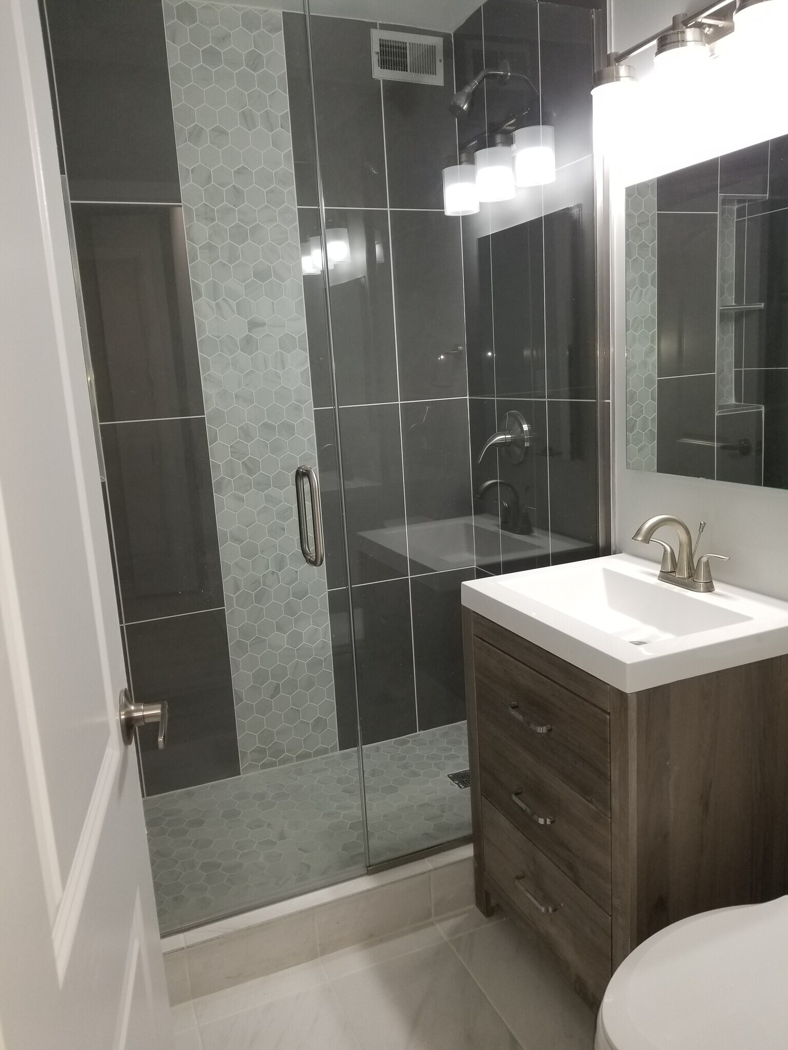 Bathroom - 33 E Cedar St