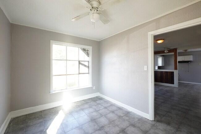 Building Photo - 2361 Joy Ln