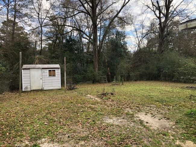 Building Photo - 2184 Lamore Dr