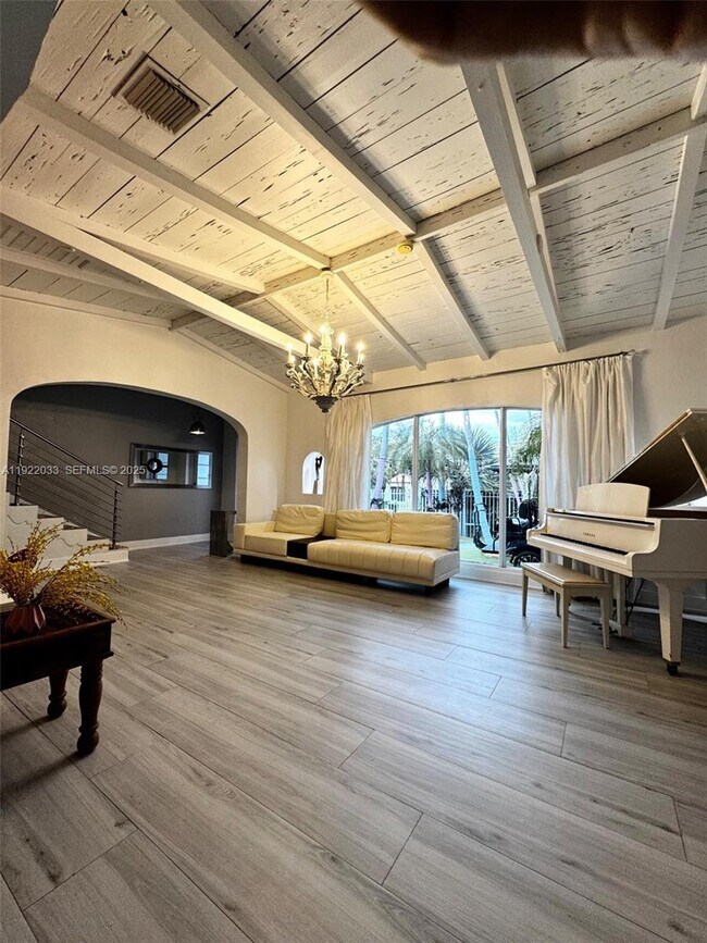 Building Photo - 3470 Sheridan Ave