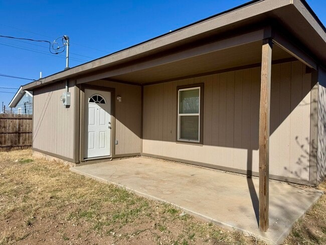 Building Photo - 321 N Sherman Ave