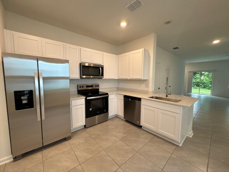 Building Photo - 50 Playa de Luna Ln