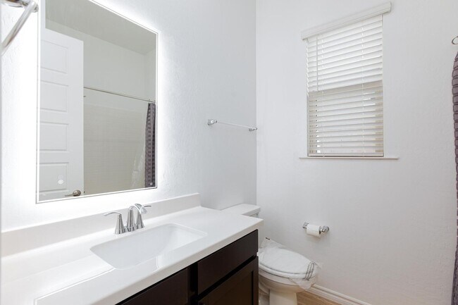 Building Photo - 55+ Guard-Gated Home – Move-In Ready