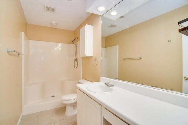Building Photo - 3013 Abba Dr