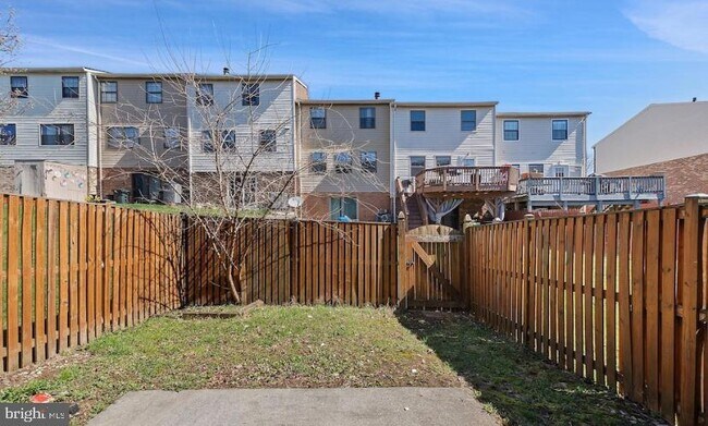 Building Photo - 39 Badger Gate Ct