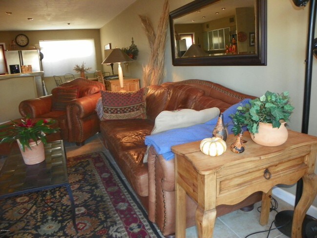 Building Photo - 6815 E 2nd St