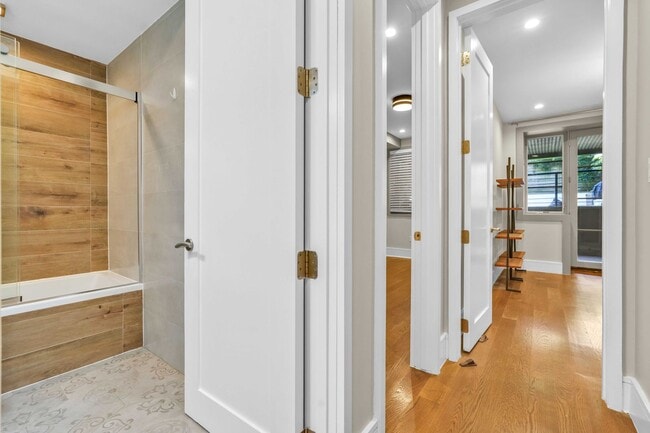 Building Photo - 312 Clifton Pl