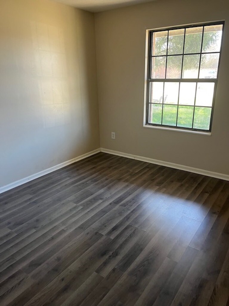 Building Photo - 1707A Cliff Ridge Ct