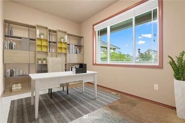 Building Photo - 6405 160th Ave E