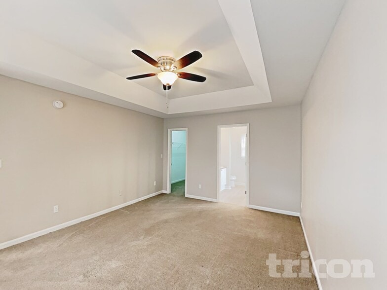 Building Photo - 116 Haywood Ln