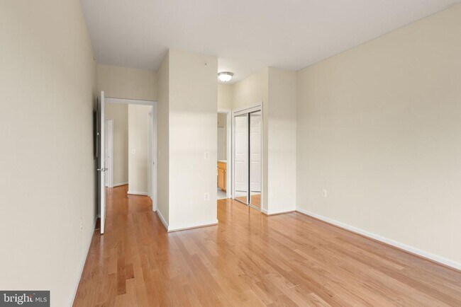 Building Photo - 3840 Lightfoot St