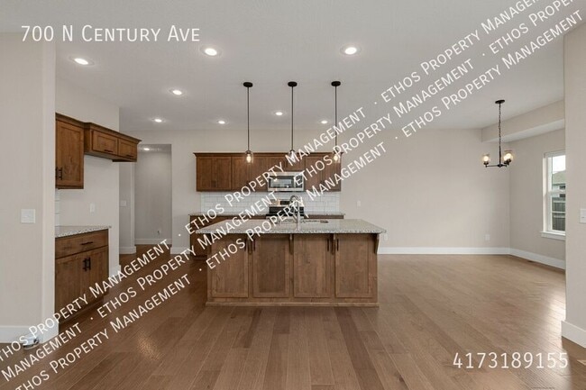 Building Photo - 700 N Century Ave