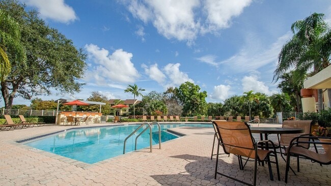 Building Photo - Advenir at La Costa