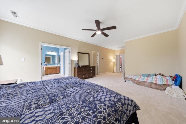 Building Photo - 3852 Glasgow Way
