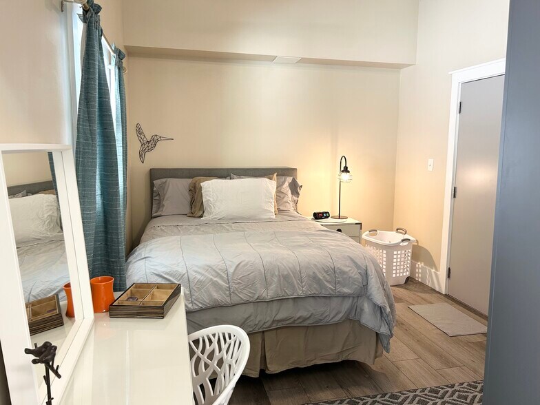 Building Photo - 10629 Quail Ridge Dr Apt