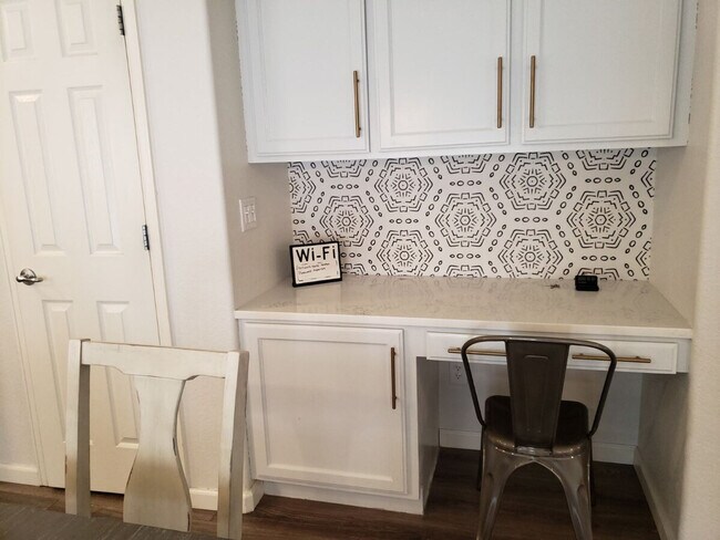 Building Photo - 11987 Bolton Dr