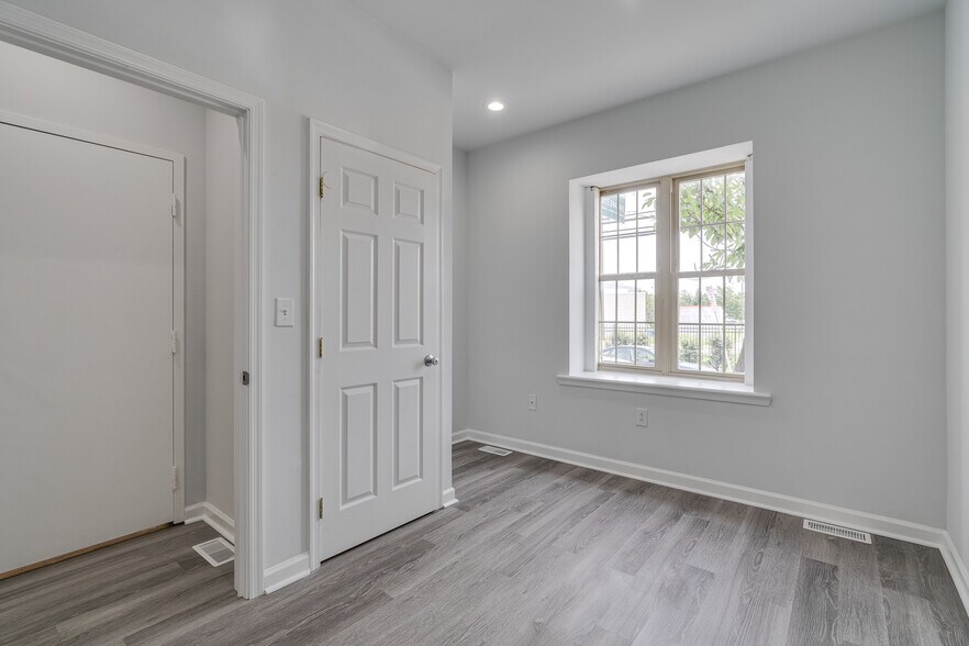 Building Photo - 1914 N 17th St