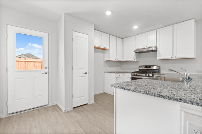 Building Photo - 10231 Asta Trl