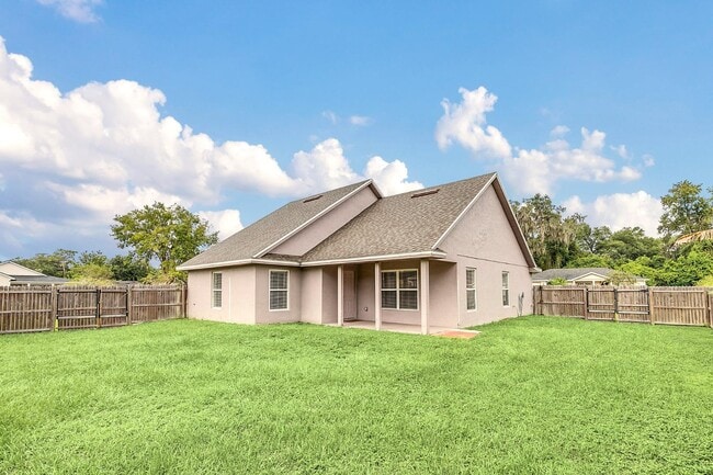 Building Photo - 1422 Saffron Trail