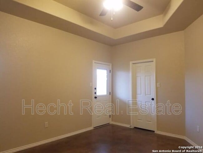 Building Photo - 222 Stacy Ln