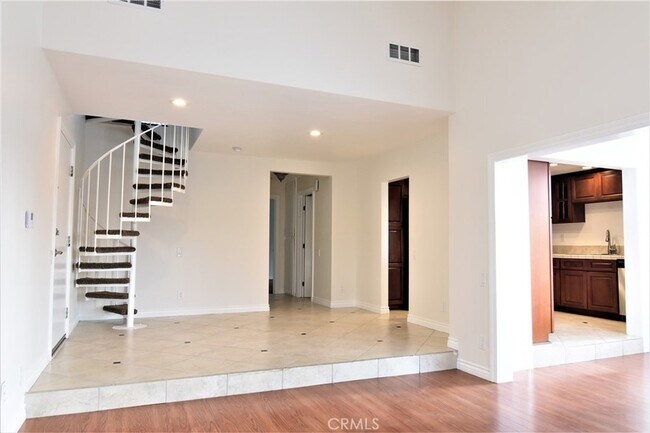 Building Photo - 16943 Bluewater Ln