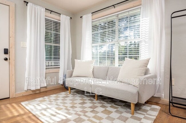 Building Photo - 13584 FM 14