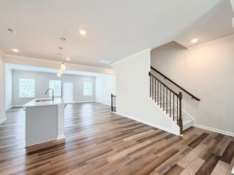 Building Photo - 3018 Brellon Ln