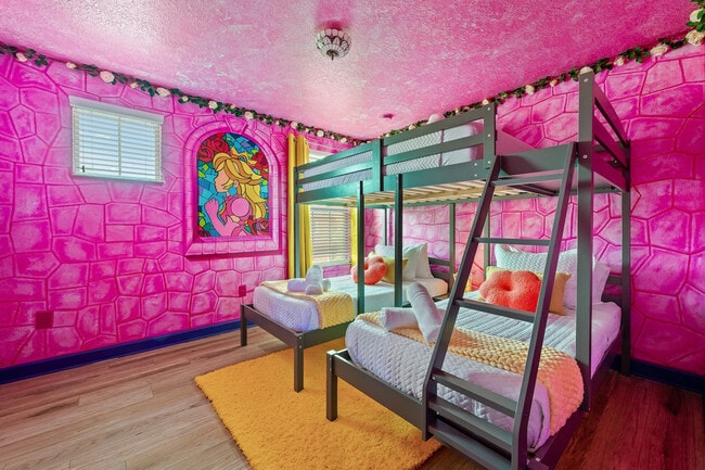 Building Photo - 8964 Bismarck Palm Rd