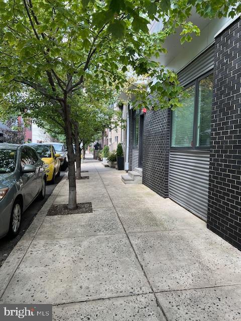 Building Photo - 817 N Lawrence St