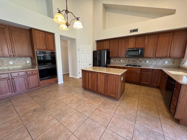 Building Photo - **Move-In Special** BEAUTIFUL 4 BEDROOM 3 ...