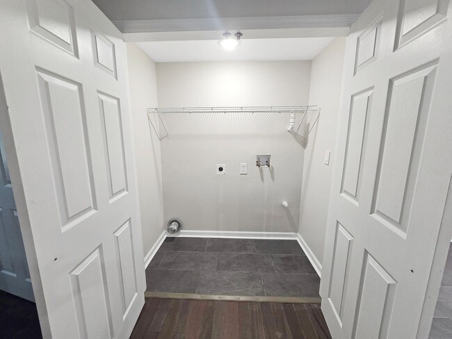 Building Photo - COMPLETELY RENOVATED 4 Bedroom/2 Bath Harvest/Monrovia Area