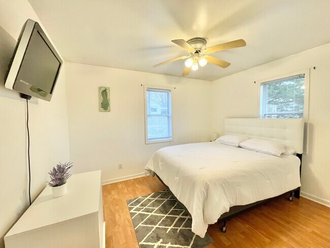 Building Photo - 210 Beaver St