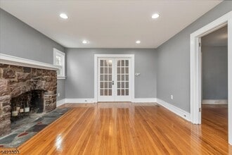 Building Photo - 81 Tooker Ave