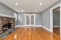 Building Photo - 81 Tooker Ave