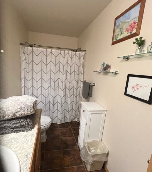 Building Photo - 1345 E Brant Cir