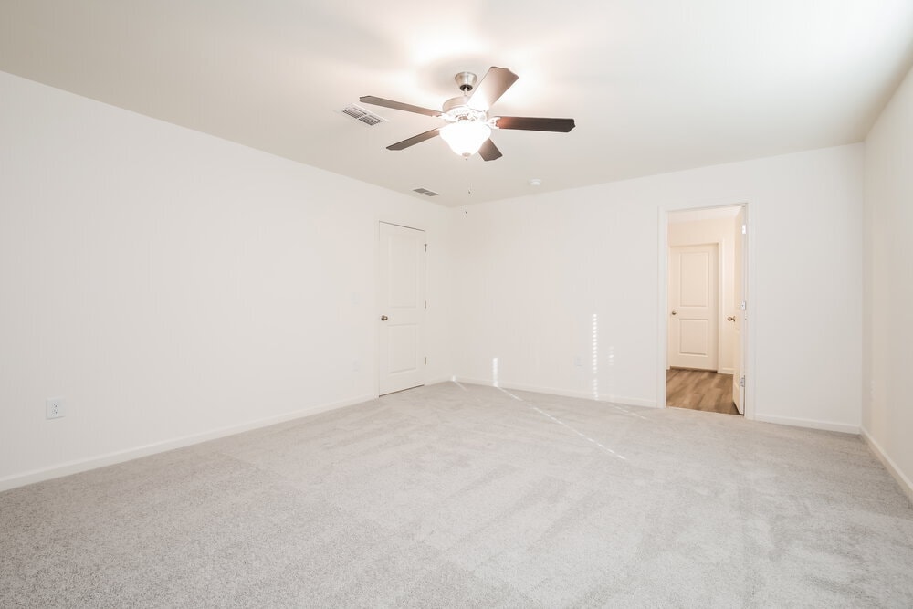 Building Photo - 292 Babbling Brk Dr