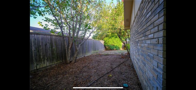 Building Photo - 6403 Apache Ct