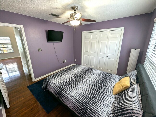 Building Photo - 431 Sandy Ridge Cir