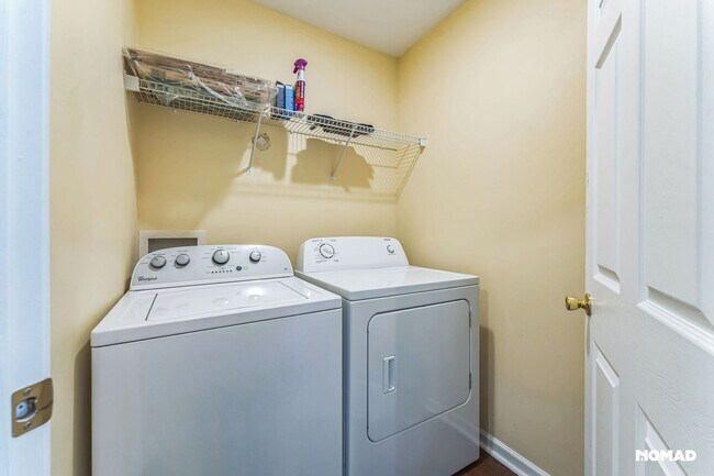 Building Photo - Charming 2BR House in Charlotte