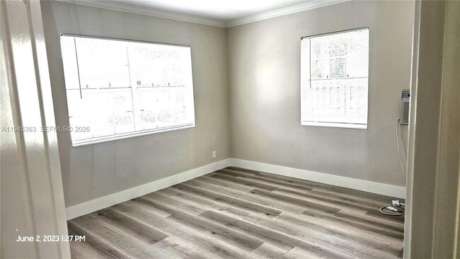 Building Photo - 626 S 28th Ave