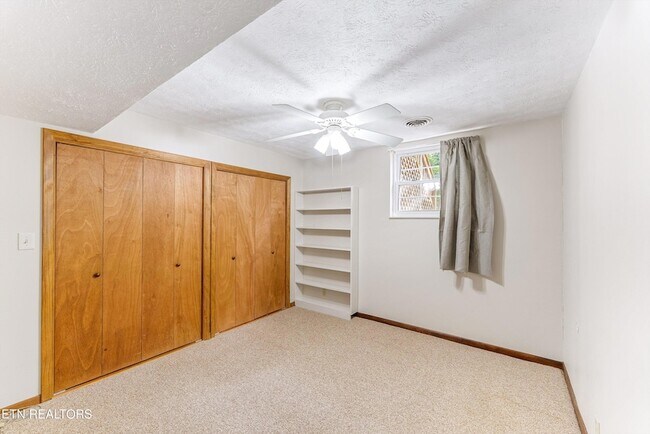 Building Photo - 9528 Gulf Park Dr