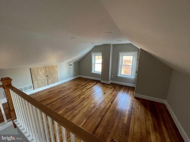 Building Photo - 226 Highland Ave