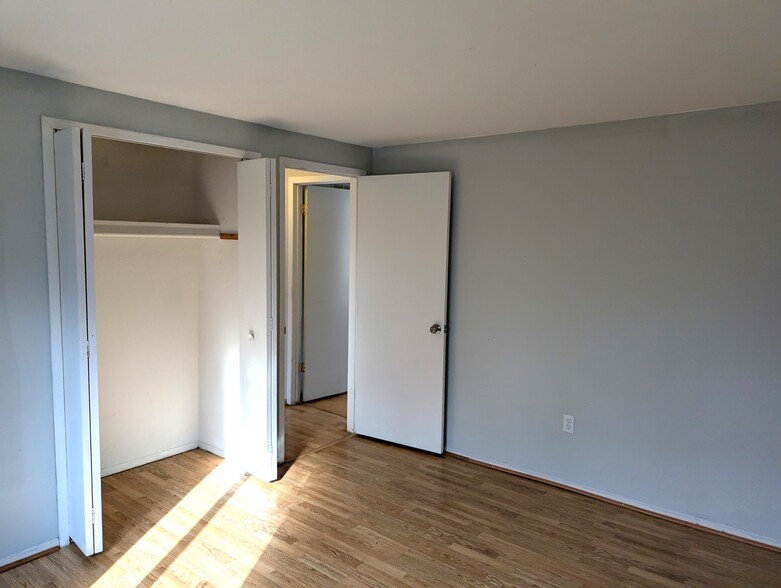 Bedroom 1 - 21765 Flanders St