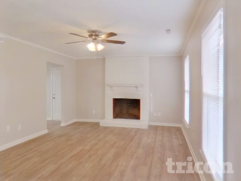 Building Photo - 9033 Trailhead Ct