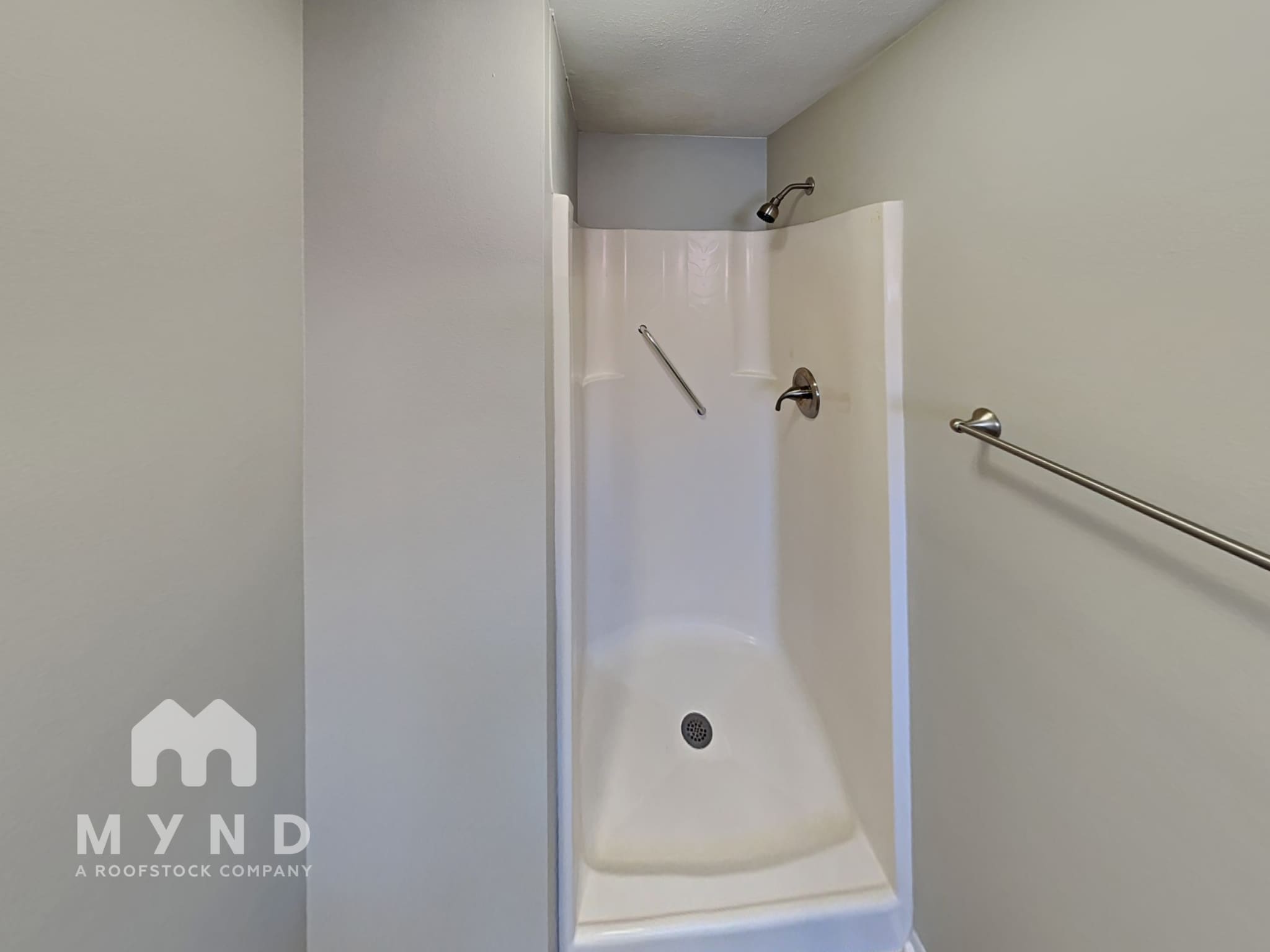 Building Photo - 7606 Woodland Oaks Ct