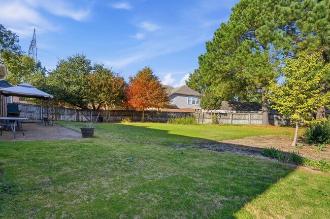 Building Photo - 8570 May Orchard Ln