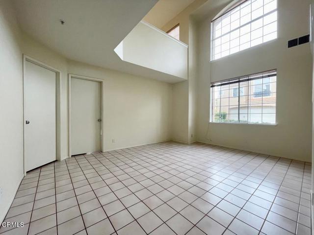 Building Photo - 723 Kingfisher Way