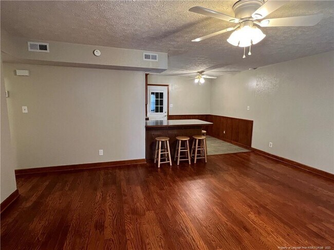 Building Photo - 114 Elfreth Ln