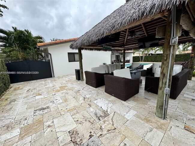 Building Photo - 15101 Garvock Pl